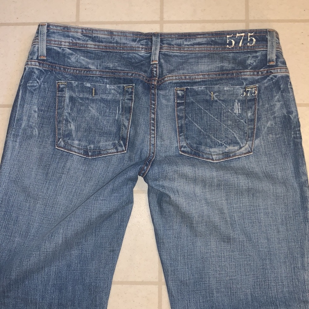 575 Boot cut jeans, super cute jeans (my favorite jeans) I don’t want to sell :( - Picture 2 of 8